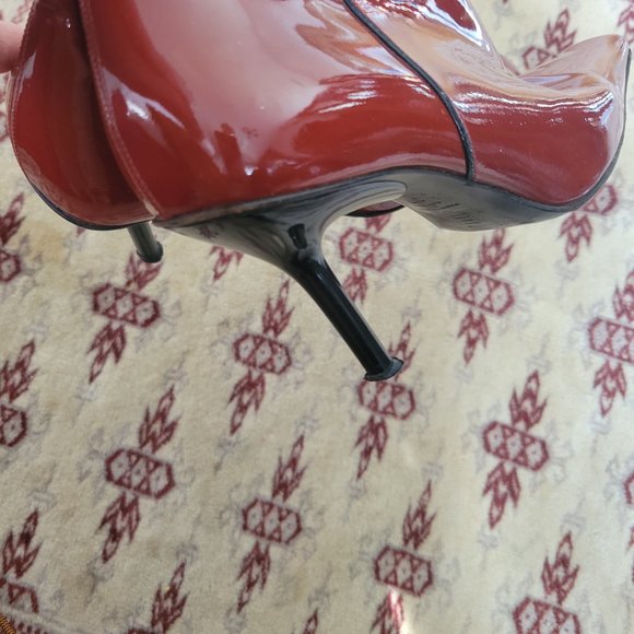 Balenciaga ankle slacquer leather booties - Picture 4 of 11